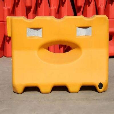 satın al Karayolu Güvenliği 1300X650X200X400mm için Güvenlik Geçici PE Plastik Yol Bariyerleri Çevrimiçi üretim