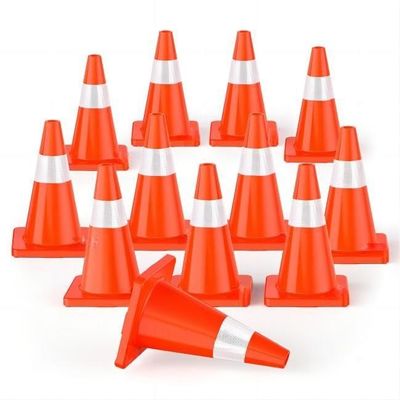 İyi bir fiyat. 18in 28in PVC Trafik Güvenliği Konileri Driveway Yol Park Etmeye Dayanıklı Güvenlik çevrimiçi