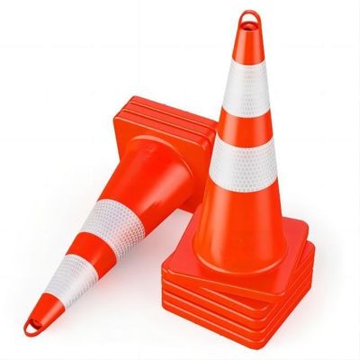 İyi bir fiyat. Uyarı Acil Durum için 1.8KG PVC Trafik Güvenliği Konileri Turuncu Koni İnşaatı çevrimiçi