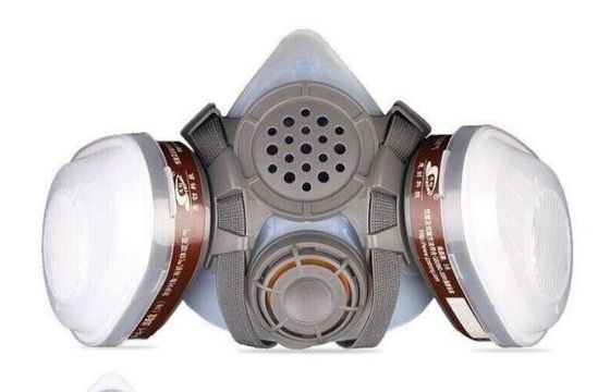 İyi bir fiyat. Beyaz Kahverengi Yarım Maske Solunum Maskeleri Anti Gaz Maskesi Sprey Kimyasal Organik çevrimiçi