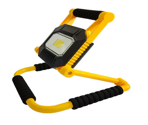 İyi bir fiyat. 1500 Lumen Şarj edilebilir Su geçirmez IP65 LED Çalışma Işığı 360° Dönüş Standı ile Taşınabilir Katlanabilir çevrimiçi
