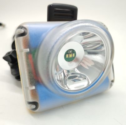 İyi bir fiyat. IP68 Su Geçirmez Şarj Edilebilir Madenci Lambası 5200mAh 225LM çevrimiçi